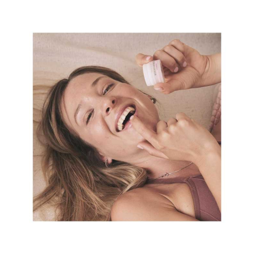 Alma Secret – Reparierender Lippenbalsam Manuka Lip Balm – Erdbeere