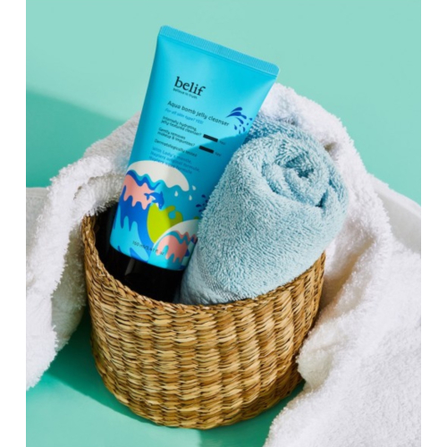 belif - *Aqua Bomb* – Feuchtigkeitsspendendes Reinigungsgel