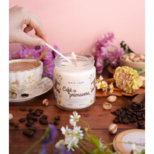 Book and Glow - *Perfect Moments* – Sojakerze – Café de primavera