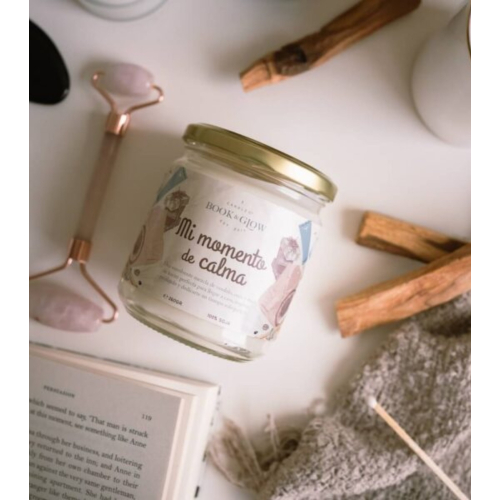 Book and Glow - *Perfect Moments* - Sojakerze - Mein Moment der Ruhe