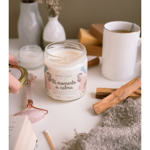 Book and Glow - *Perfect Moments* - Sojakerze - Mein Moment der Ruhe