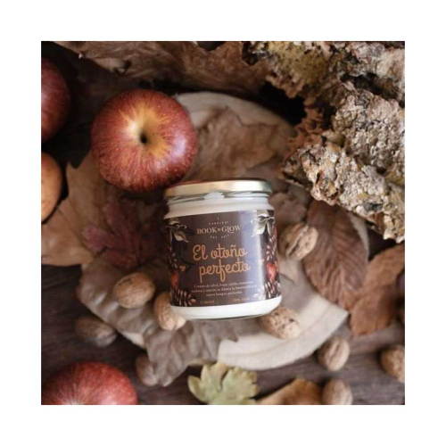 Book and Glow - *Perfect Moments* - Vegane Sojakerze - El otoño perfecto