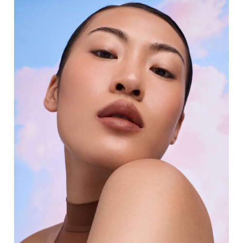 Catrice - *Glass Cloud* - Lippenstift mit Pudercreme-Effekt Blur-Real Lip - C010: Teddy Hug
