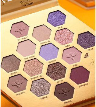 Catrice - *Winnie the Pooh* – Lidschatten-Palette – 020: Friends Lift Each Other Up