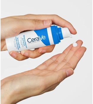 Cerave – Feuchtigkeitsspendendes Serum mit Hyaluronsäure, Ceramiden und Vitamin B5