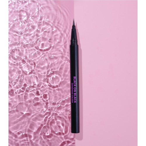CORAZONA – Wasserfester Eyeliner Black on Black