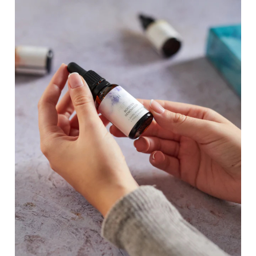 CR Cosmetics - *Refine* - Erneuernder Booster