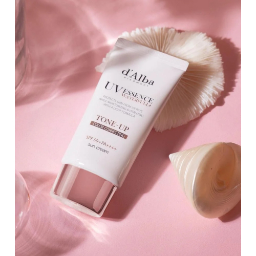 D'Alba - Sonnenschutz fürs Gesicht Tone-Up SPF50+ PA++++ - Pink Correcting