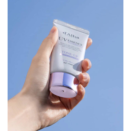D'Alba - Sonnenschutz fürs Gesicht Tone-Up SPF50+ PA++++ - Purple Correcting