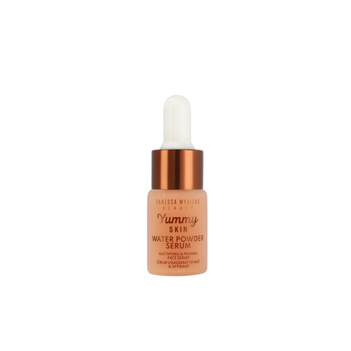 Danessa Myricks Beauty – Mattierender Primer Water Powder Serum – Reisegröße