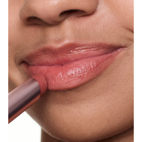 essence - Lippenbalsam Blur Soufflé - 01: Nude Beige