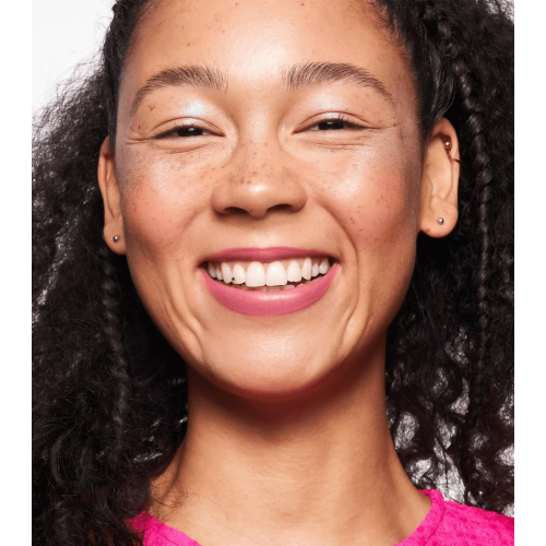 essence – Puder-Highlighter Meta Glow