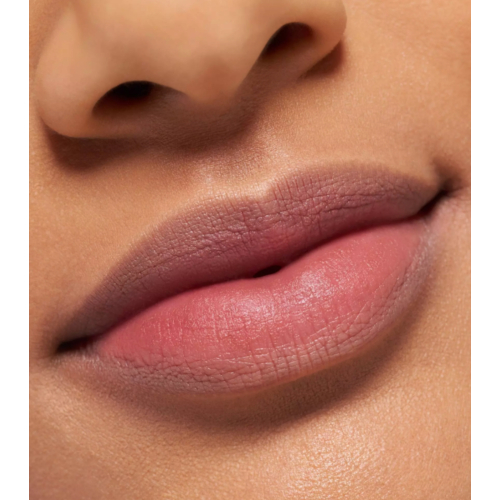 essence - Matter Lippenstift mit verschwommenem Finish BLUR soufflé - 01: Deep Scroll