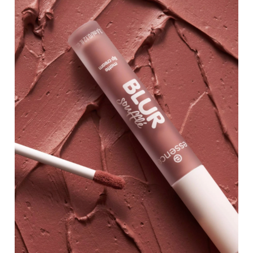 essence - Matter Lippenstift mit verschwommenem Finish BLUR soufflé - 02: Spice Filter