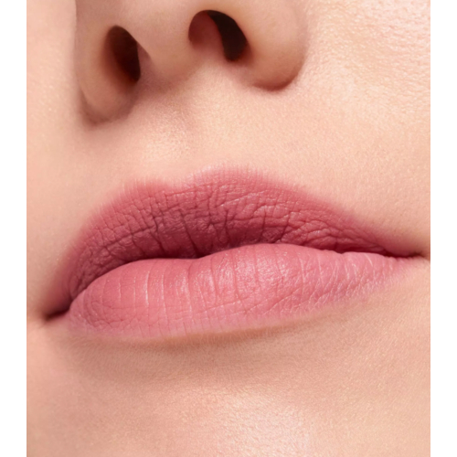 essence - Matter Lippenstift mit verschwommenem Finish BLUR soufflé - 06: Pillow Talking