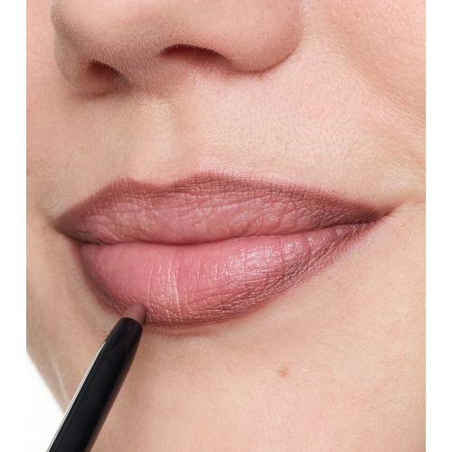 essence – Lipliner 8h Matte confort - 24: Coffee Date