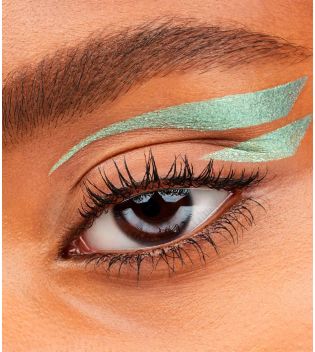 essence – Flüssiger Lidschatten Luminous Eye Tint - 06: Sparkly Jade