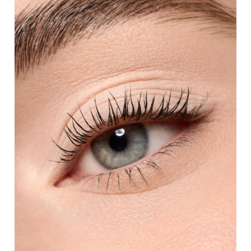 essence - Monochromer Lidschatten Mate - 01: Soft Beige