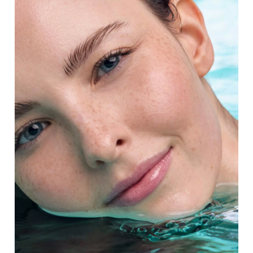 essence - *The Little Mermaid* - Peptid-Lipgloss - 01: Mer-mazing