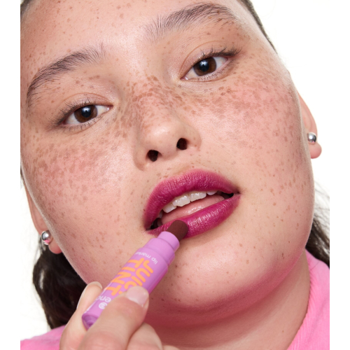 essence - Lippenstift Juicy Tint Lip Marker - 06: Blueberry Bite
