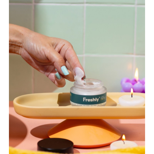 Freshly Cosmetics – Anti-Aging-Gesichtscreme Omega Rich Well-Ageing