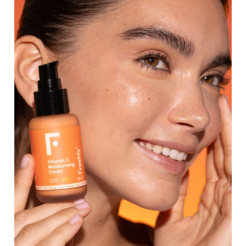 Freshly Cosmetics - Feuchtigkeitsspendende Gesichtscreme mit Vitamin C