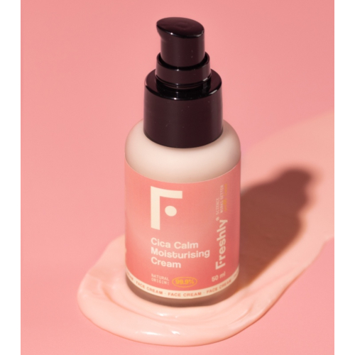 Freshly Cosmetics - Centella Asiatica Feuchtigkeitsspendende Tagescreme CICA Calm - Trockene und empfindliche Haut
