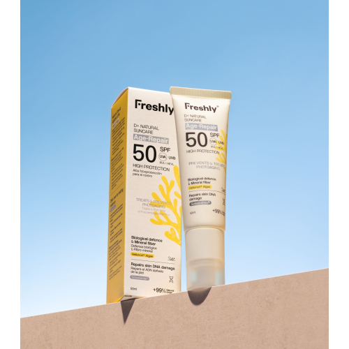 Freshly Cosmetics - *D+ Natural Suncare* - Sonnenschutz fürs Gesicht Age-Repair SPF50