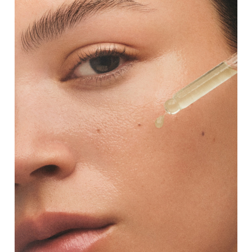 iD Skin Identity – Helligkeitssteigerndes Serum Matcha Tea & Superfood 3,8 %