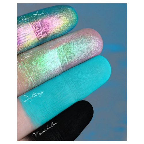 Karla Cosmetics - Mehrfarbige Schattenpalette „Sleepy Head“.