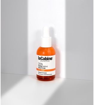 La Cabine – Aufhellendes und feuchtigkeitsspendendes Cremeserum Super Vit-C Solution – Alle Hauttypen