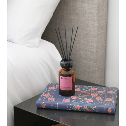 La Casa de los Aromas - Mount Fuji Reed Diffuser - Cherry Blossom