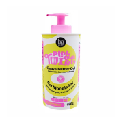 Lola Cosmetics - *Plot Twist* - Locken-Modelliergel 480 g - Guavencreme