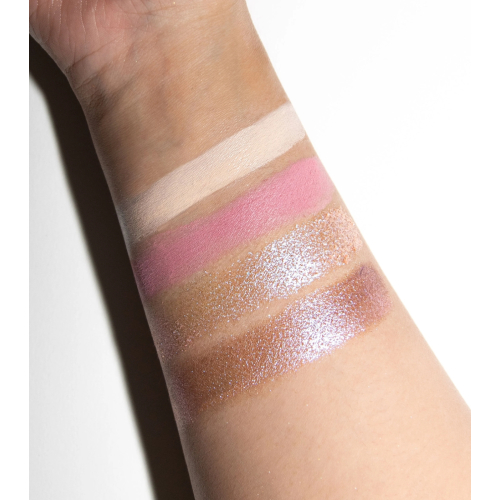 Makeup Revolution – Mini-Lidschattenpalette – The Enchanted Icon Edit Soft Pink Nudes