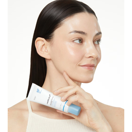Medicube - *Zero Pore* - Sonnenschutzserum SPF50+ PA++++