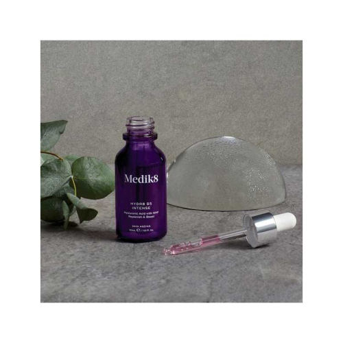 Medik8 - Aufpolsterndes Hyaluronsäure-Serum mit NMF Hydr8 B5 Intense