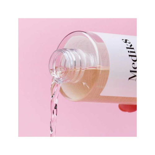 Medik8 - PHA Daily Peeling Toner mit Enzymaktivator Press & Glow