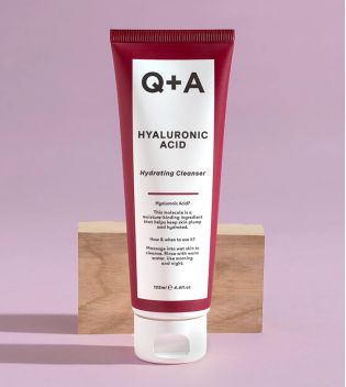 Q+A Skincare – Feuchtigkeitsspendender Gesichtsreiniger mit Hyaluronsäure