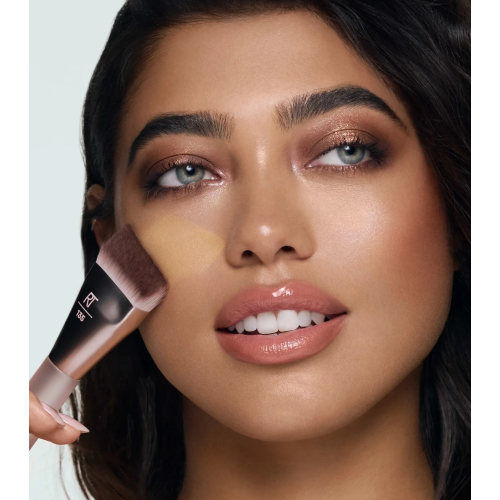 Real Techniques - *New Nude 2.0* - Gesichtspinsel Diamond Blending