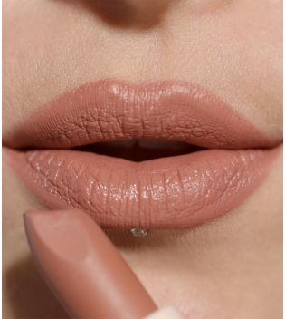 Revolution – Satin-Lippenstift Lip Allure - Chauffeur Nude