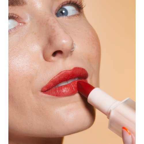 Revolution – Satin-Lippenstift Lip Allure Soft Satin - CEO Brick Red