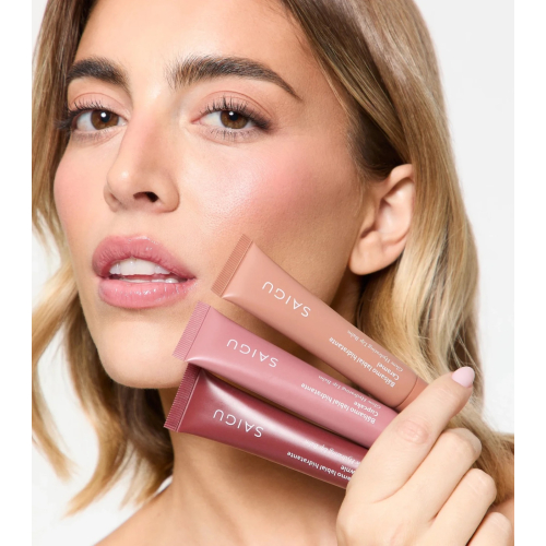 Saigu Cosmetics - Feuchtigkeitsspendender Lippenbalsam mit Glanzeffekt - Caramel