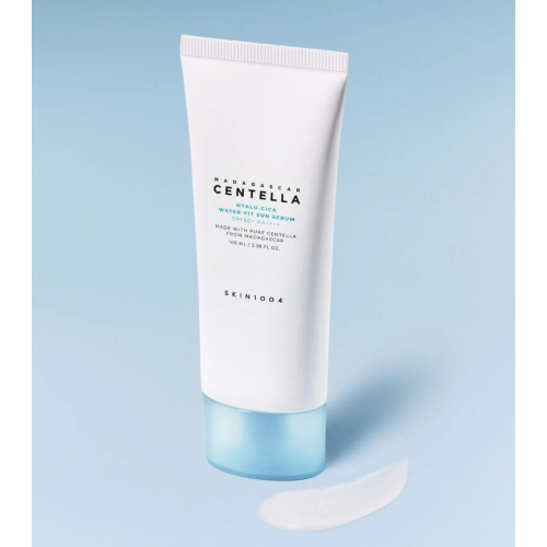 SKIN1004 - *Hyalu-Cica* - Sonnenschutzserum fürs Gesicht Water-Fit SPF50+ PA++++ - 100 ml