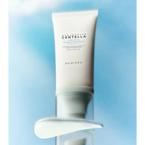 SKIN1004 - *Hyalu-Cica* - Sonnenschutzserum für das Gesicht Water-Fit SPF50+ PA++++