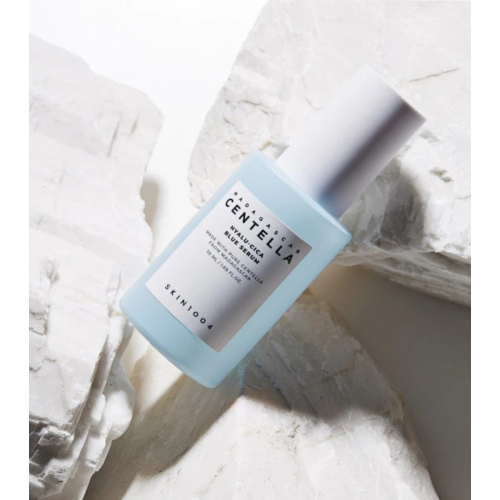 SKIN1004 - *Hyalu-Cica* – Gesichtsserum Blue mit Hyaluronsäure Centella Asiatica aus Madagaskar – Empfindliche Haut