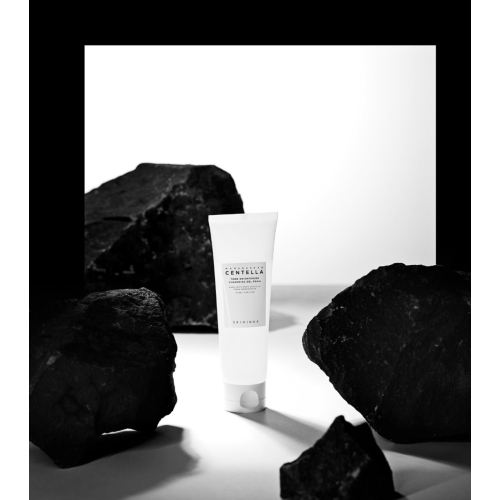 SKIN1004 - *Tone Brightening* - Reinigungsschaum mit Centella Asiatica aus Madagaskar