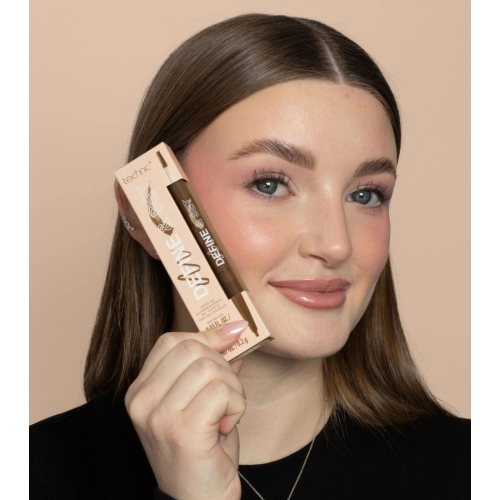 Technic Cosmetics - Augenbrauenstift + getöntes Gel Define & Set - Brunette