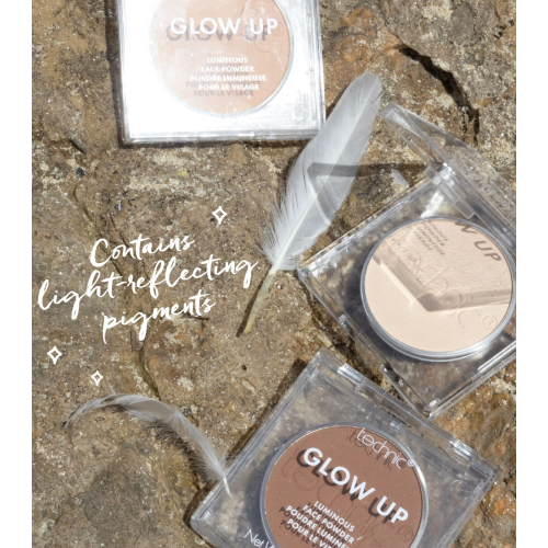 Technic Cosmetics - *Sundrenched* – Leuchtendes Gesichtspuder Glow Up – Medium