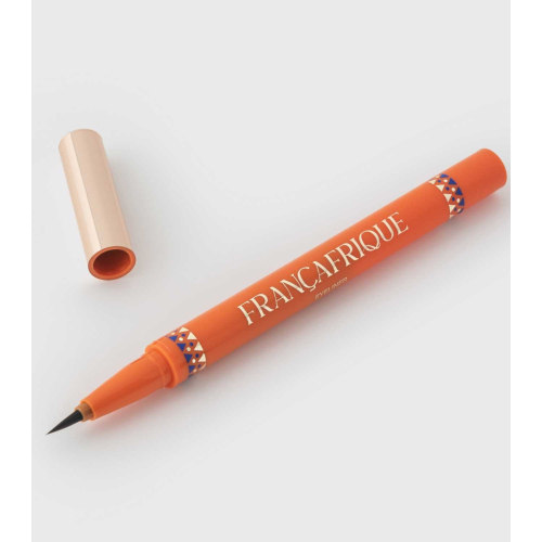 Vivienne Sabó - *Françafrique* - Eyeliner